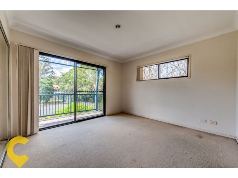 1/65 Indooroopilly Rd,, Indooroopilly QLD 4068
