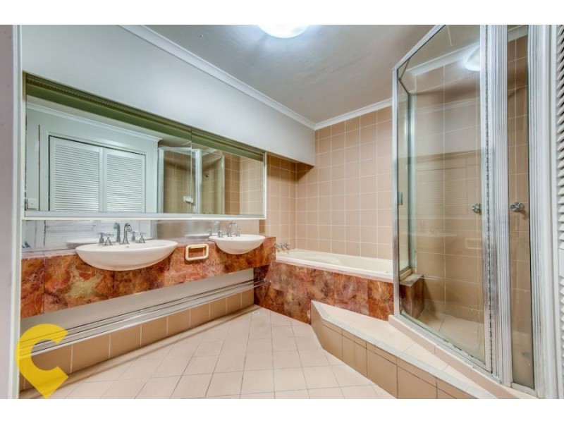 2/24 Balmain Street, Wooloowin QLD 4030