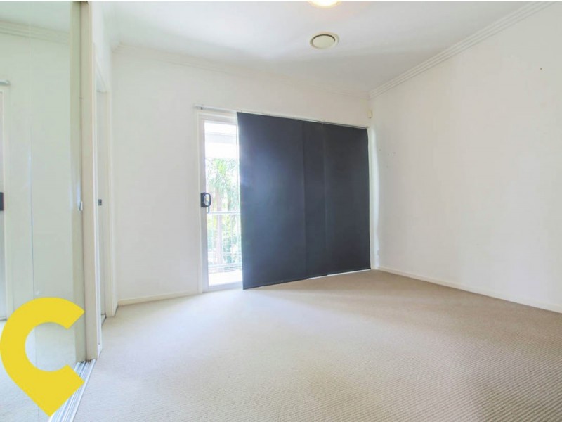 2/23 Curlew Street, Toowong QLD 4066