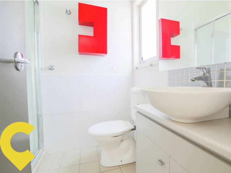 2/23 Curlew Street, Toowong QLD 4066