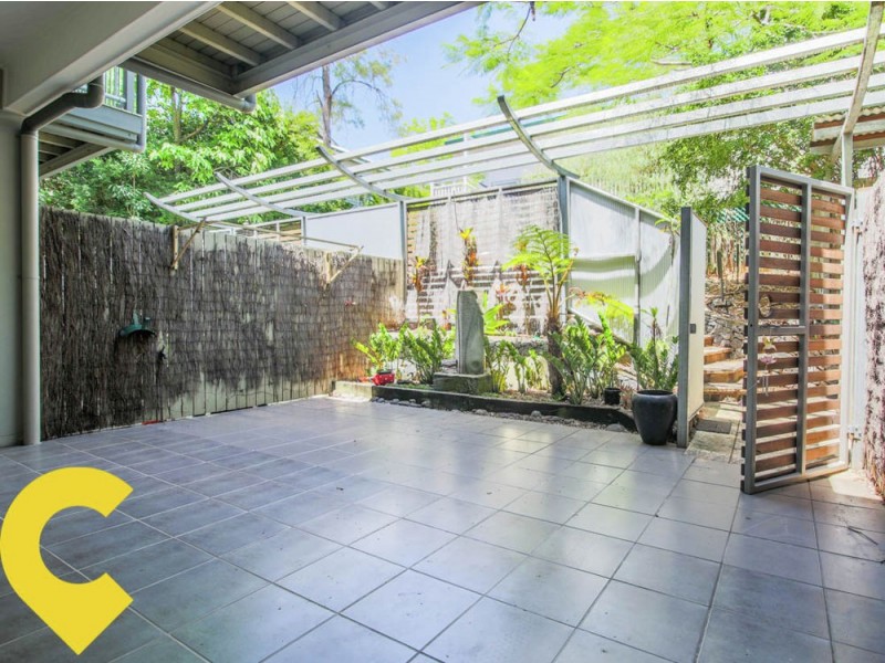 2/23 Curlew Street, Toowong QLD 4066