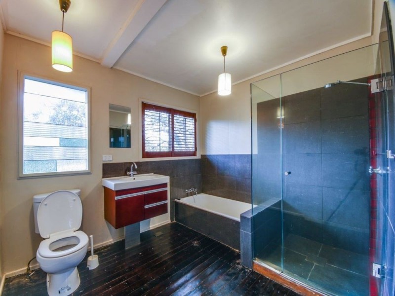 63 Almeida Street, Indooroopilly QLD 4068