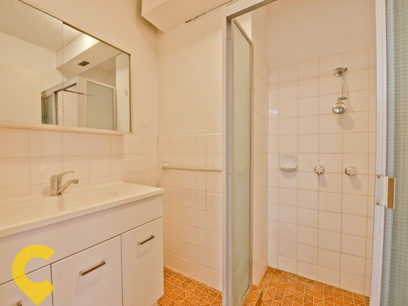 2/14 Lang Pde, Auchenflower QLD 4066