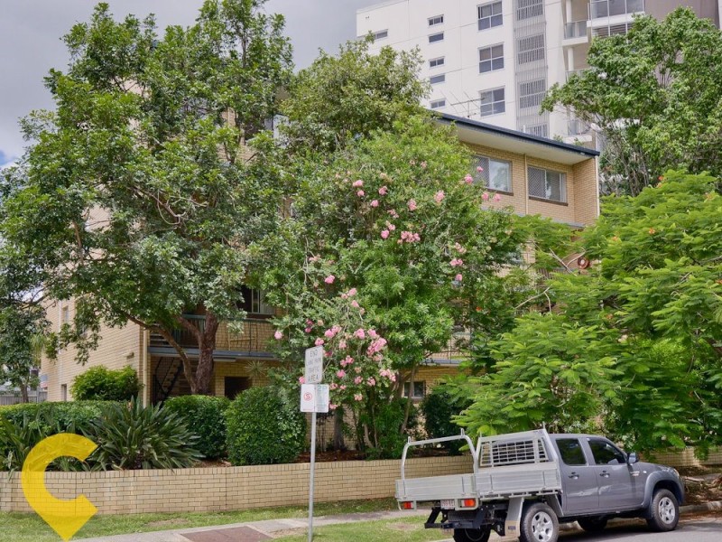 2/14 Lang Pde, Auchenflower QLD 4066