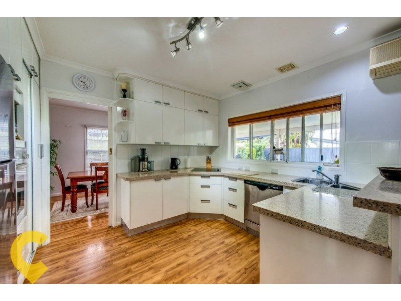 124 Mt Ommaney Drive, Jindalee QLD 4074