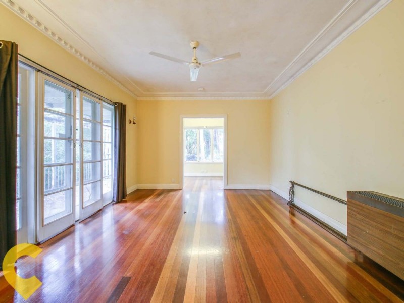 319 Carmody Road, St Lucia QLD 4067