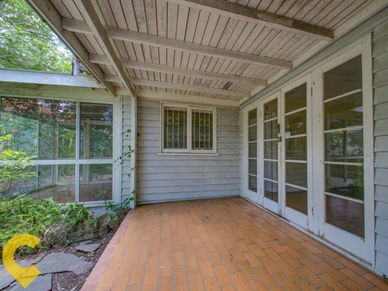 319 Carmody Road, St Lucia QLD 4067