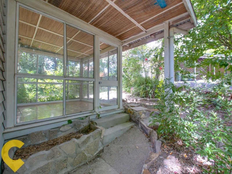 319 Carmody Road, St Lucia QLD 4067