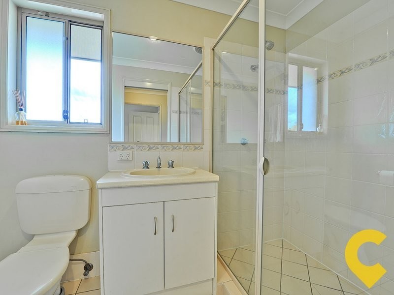 32 Zoe Place, Moggill QLD 4070