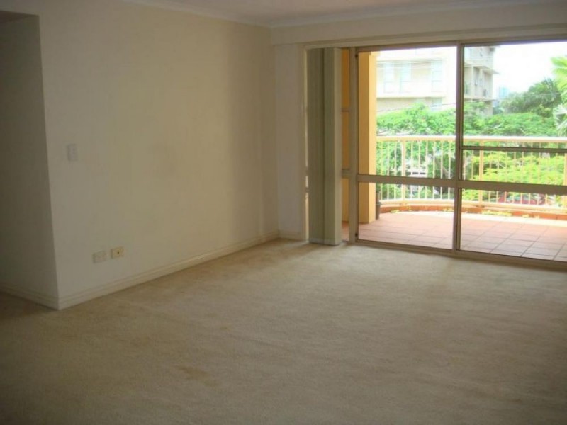 2/25 Dunmore Tce, Auchenflower QLD 4066