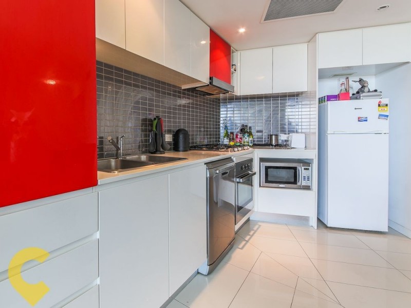 21505/5 Lawson Street, Southport QLD 4215