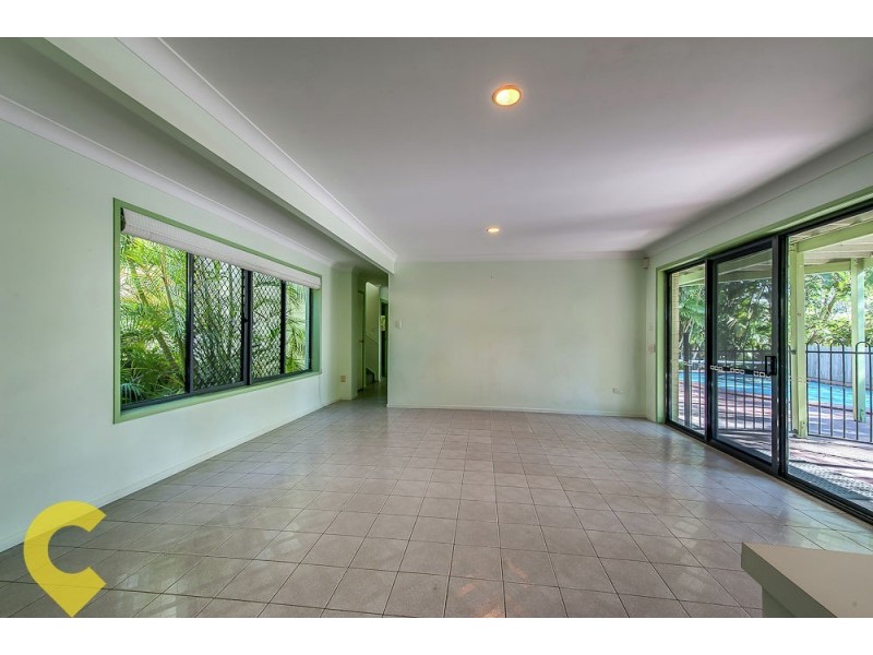 196 Kenmore Rd, Fig Tree Pocket QLD 4069