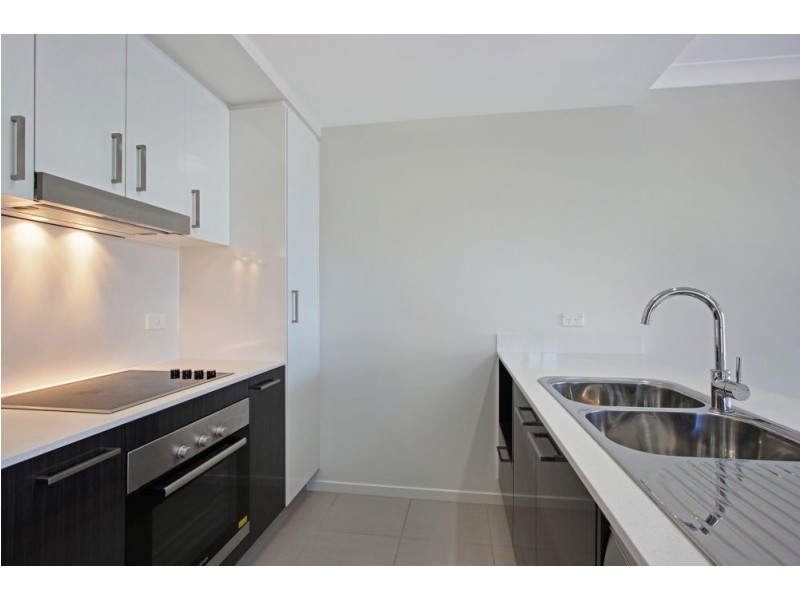 2/17 Hows Road, Nundah QLD 4012