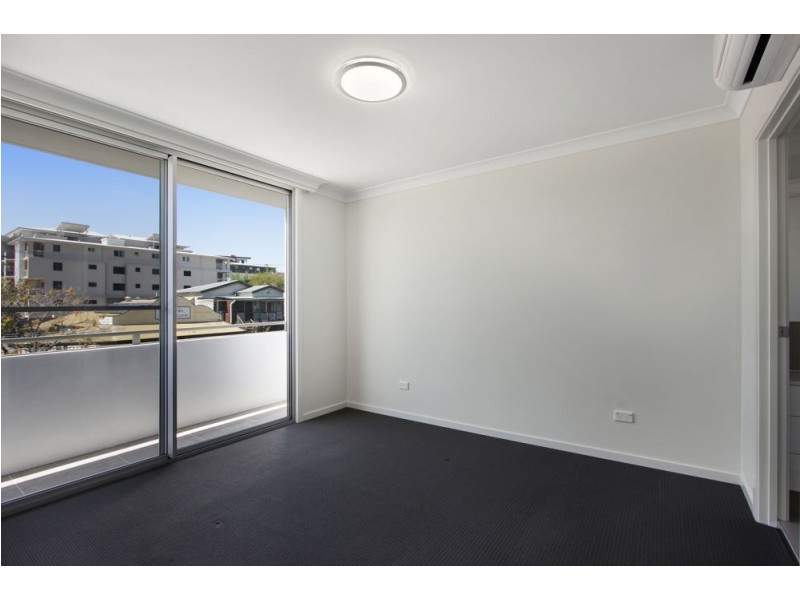 2/17 Hows Road, Nundah QLD 4012