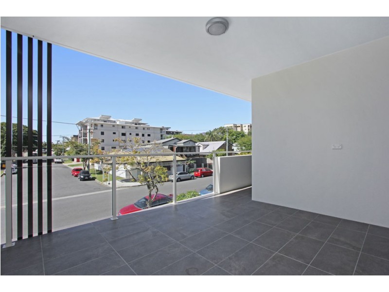 2/17 Hows Road, Nundah QLD 4012