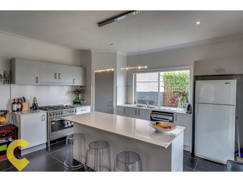 1 Tristania Road, Kenmore QLD 4069