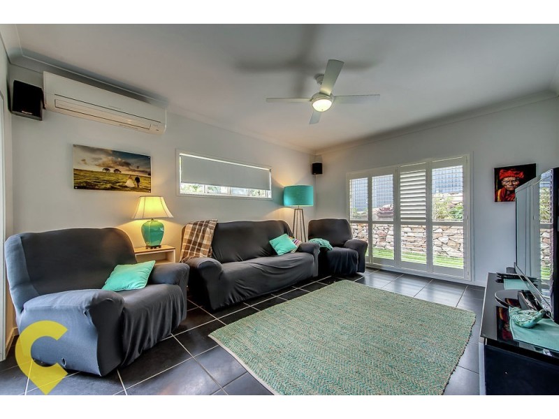 1 Tristania Road, Kenmore QLD 4069