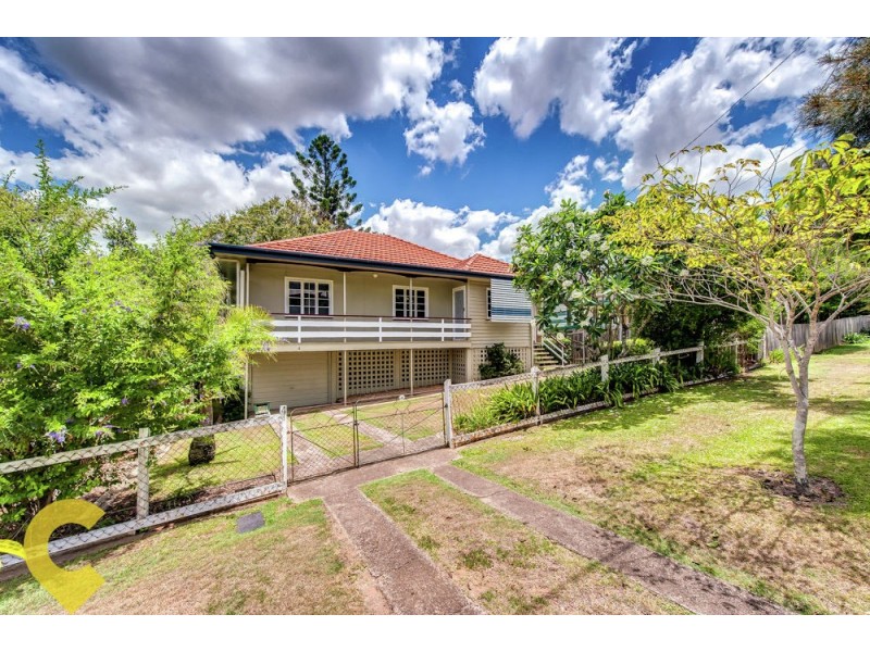 4 Hindon Street, Corinda QLD 4075