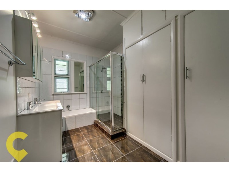 4 Hindon Street, Corinda QLD 4075