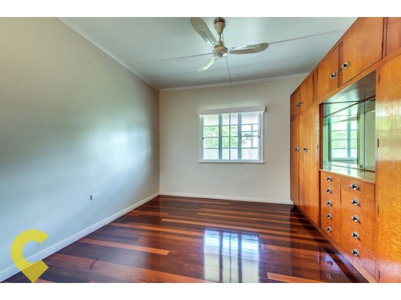 4 Hindon Street, Corinda QLD 4075
