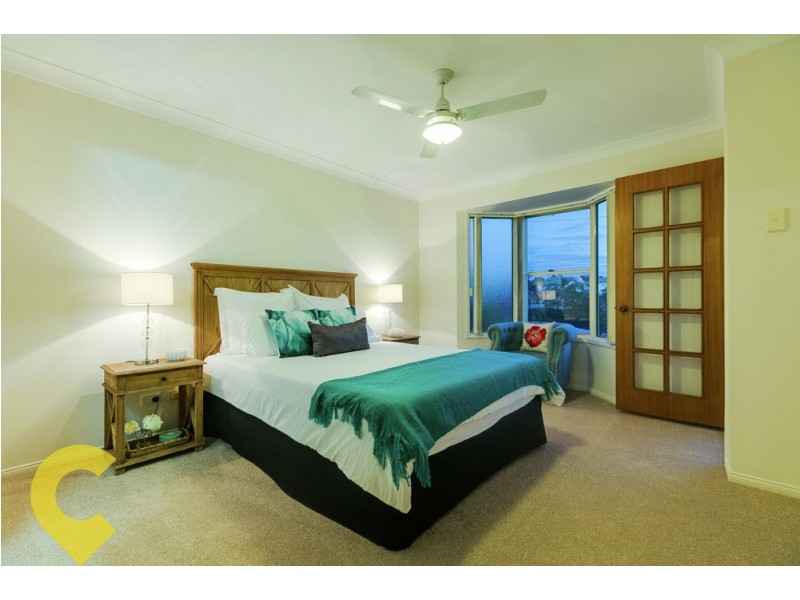 67 Goldsbrough Road, Taringa QLD 4068
