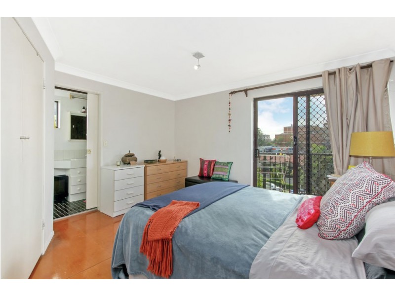 10/4 Sheehan Street, Milton QLD 4064