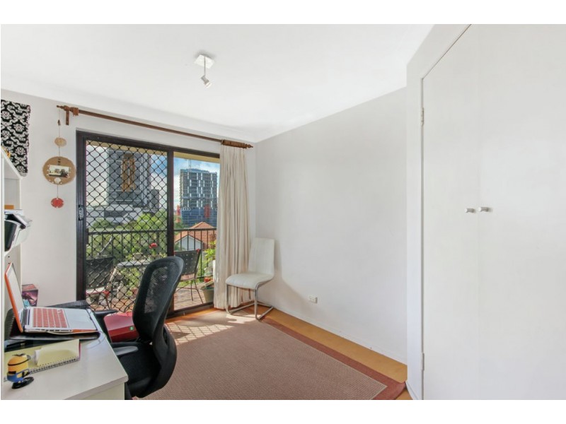10/4 Sheehan Street, Milton QLD 4064