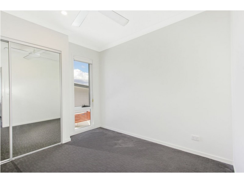 1/18 Booligal Street, Carina QLD 4152