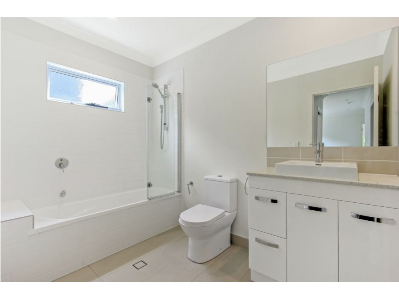 1/18 Booligal Street, Carina QLD 4152