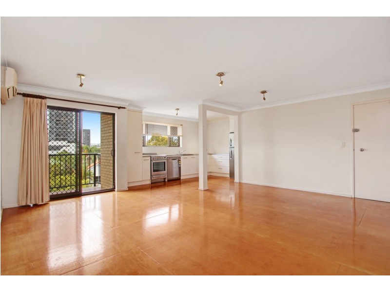 10/4 Sheehan Street, Milton QLD 4064