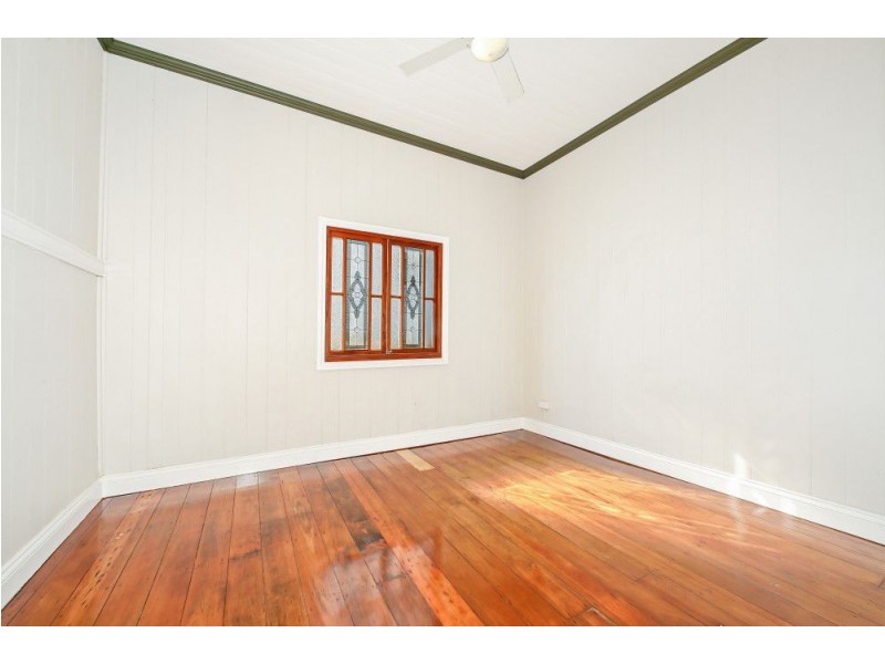 411 Sandgate Road, Albion QLD 4010