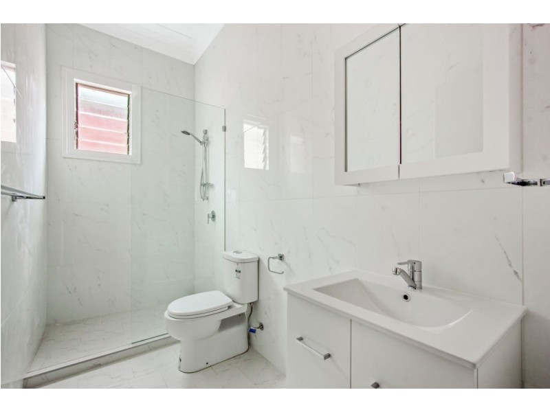 411 Sandgate Road, Albion QLD 4010