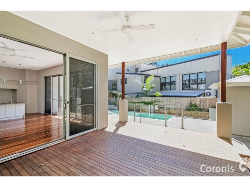 4 Carissa Place, Chapel Hill QLD 4069