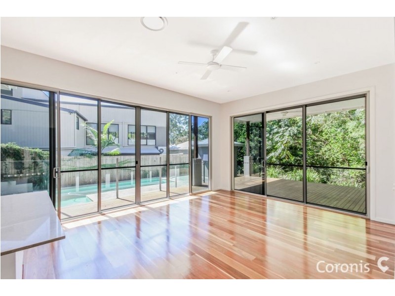 4 Carissa Place, Chapel Hill QLD 4069