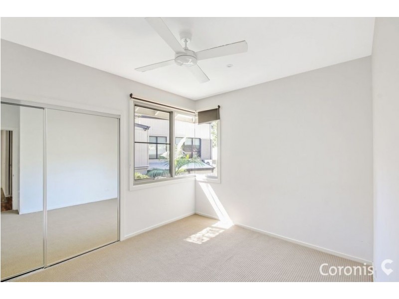 4 Carissa Place, Chapel Hill QLD 4069