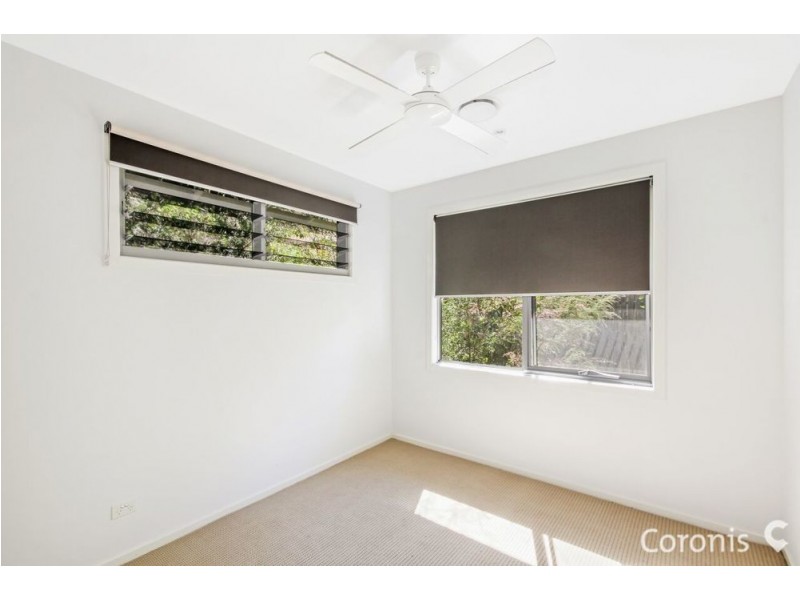 4 Carissa Place, Chapel Hill QLD 4069