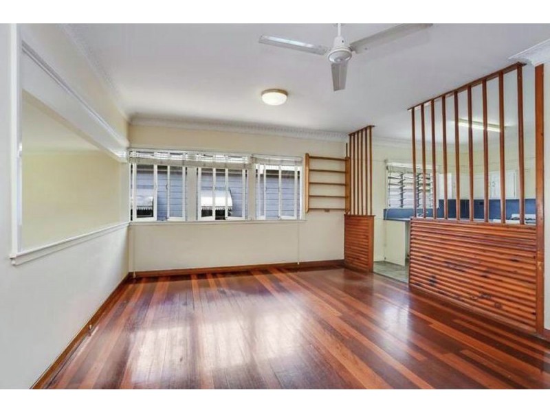 45 Wooloowin Avenue, Wooloowin QLD 4030