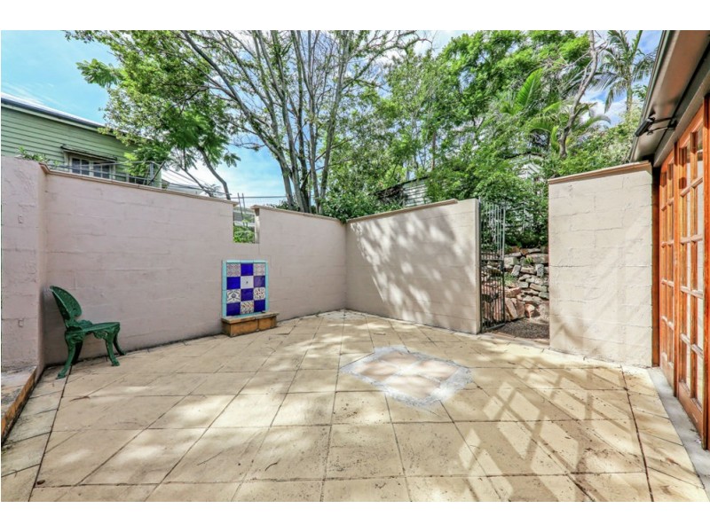 4 Normanby Terrace, Kelvin Grove QLD 4059