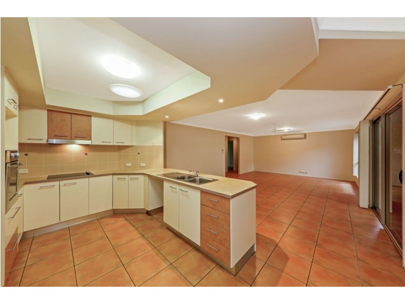 22 Bloomsbury Crescent, Moggill QLD 4070