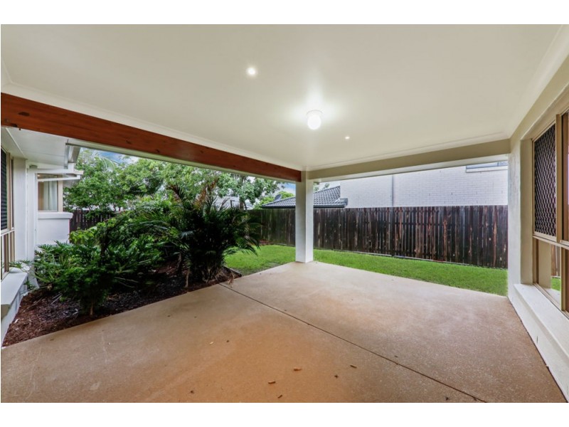 22 Bloomsbury Crescent, Moggill QLD 4070