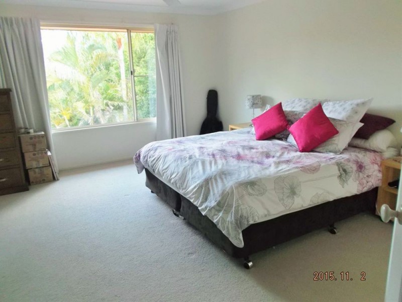 7 McConnell Cres, Brookfield QLD 4069