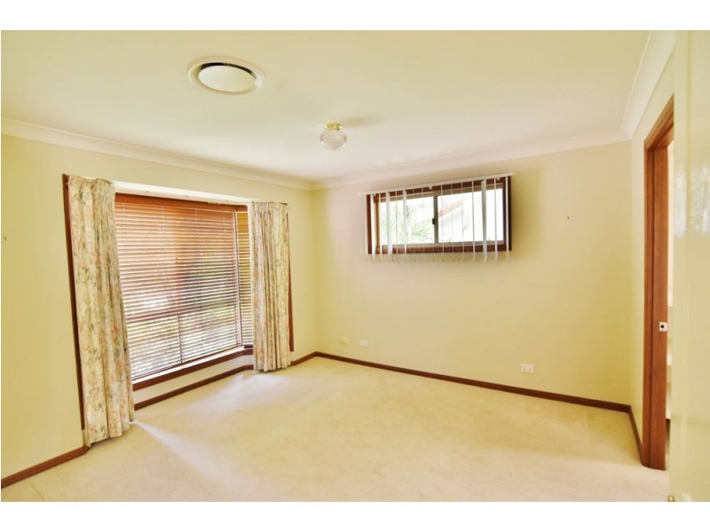 13 Taralye Place, Chapel Hill QLD 4069