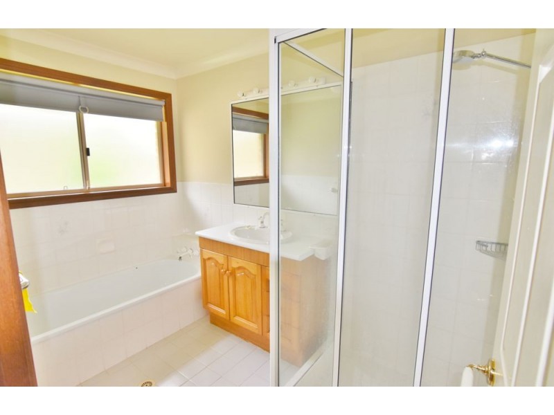 13 Taralye Place, Chapel Hill QLD 4069