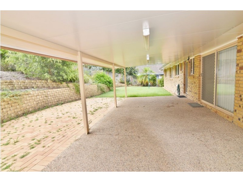 13 Taralye Place, Chapel Hill QLD 4069