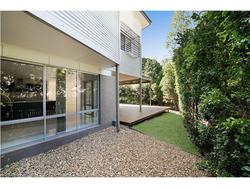 5 Lomandra Place, Chapel Hill QLD 4069