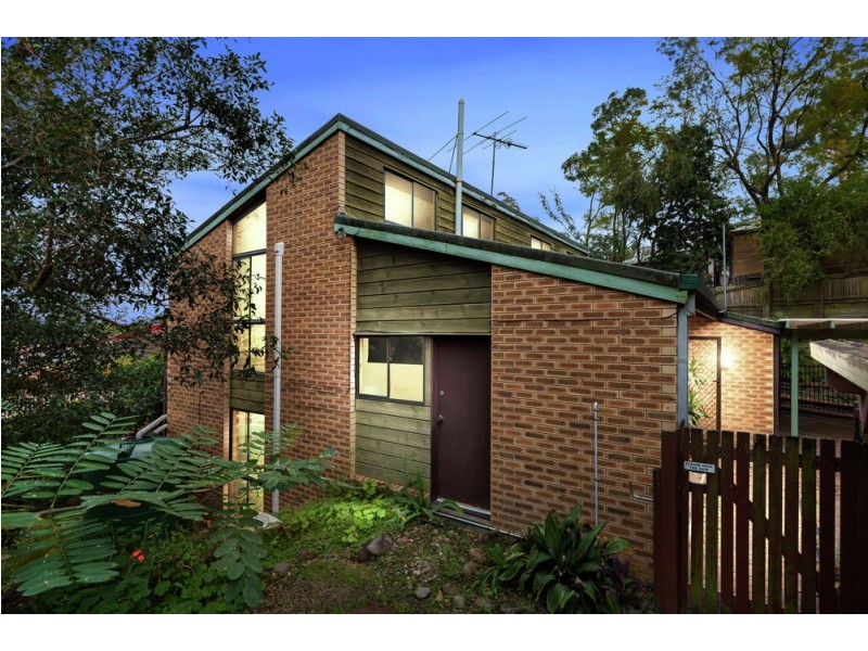 3 Marmindie Street, Chapel Hill QLD 4069