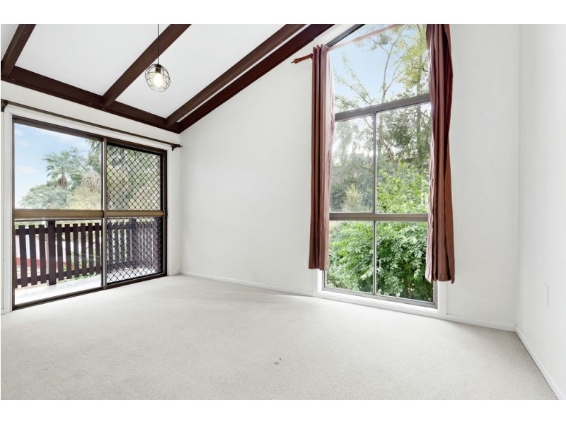 3 Marmindie Street, Chapel Hill QLD 4069