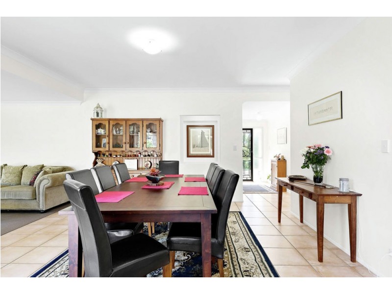 35 Castlereagh Place, Anstead QLD 4070