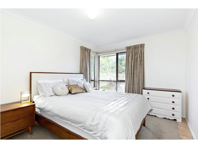 35 Castlereagh Place, Anstead QLD 4070