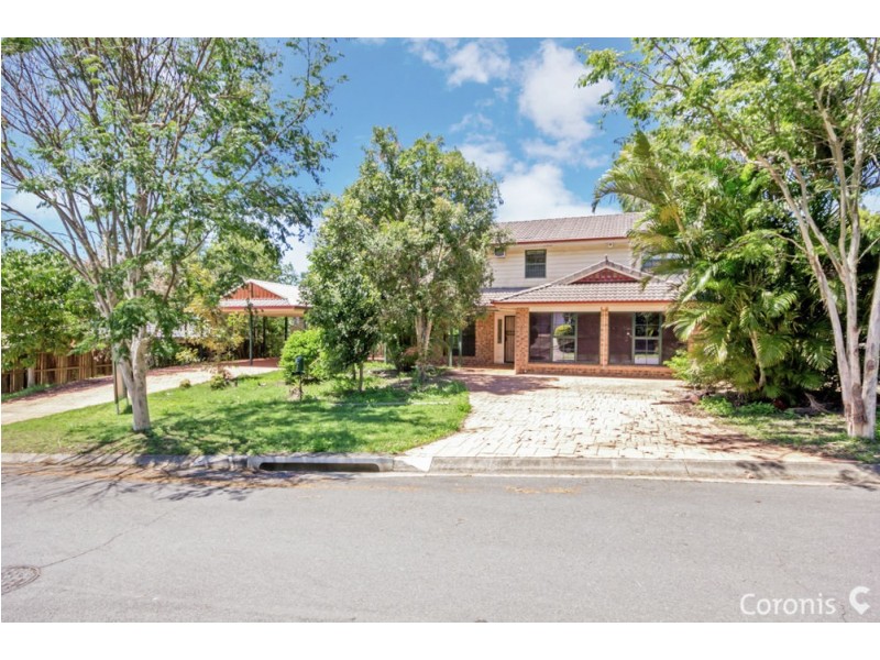 4 Taralye Place, Chapel Hill QLD 4069